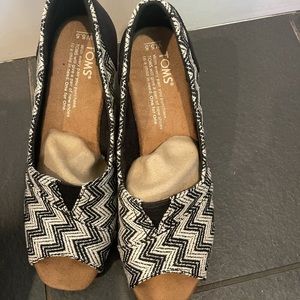 Toms wedges